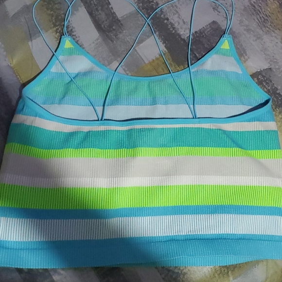 Crop tank - Picture 2 of 2